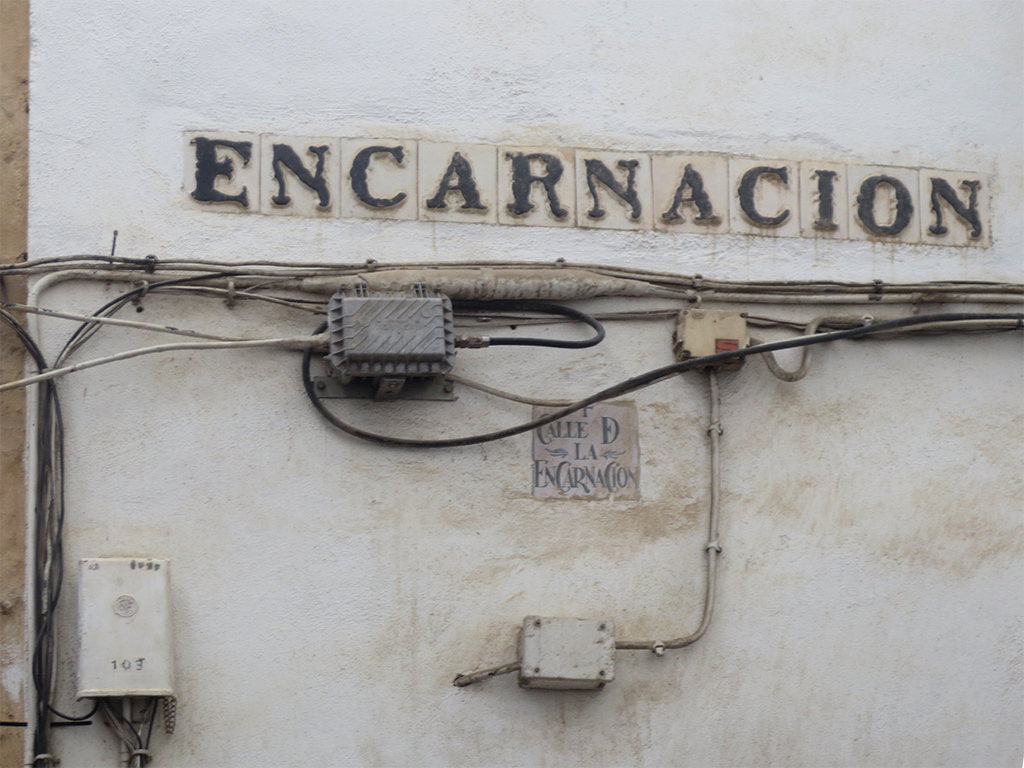 Calle de la Encarnacion Street Sign